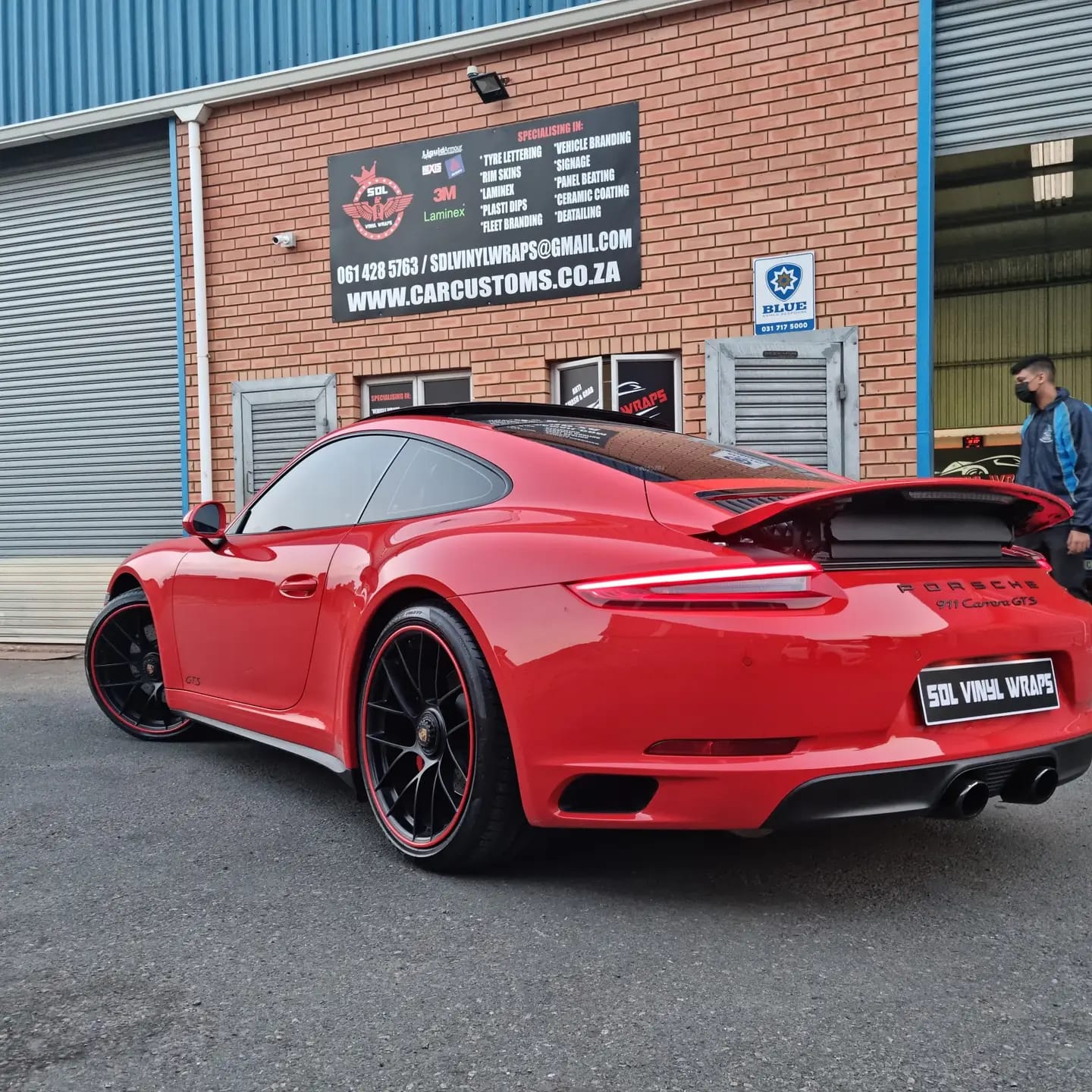Porsche 911 Carrera GTS